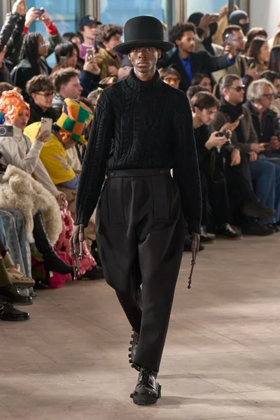 Look 12